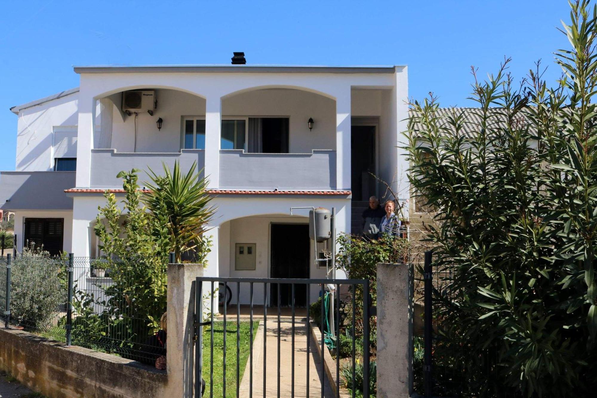 Apartment Flowers Bibinje Exterior photo